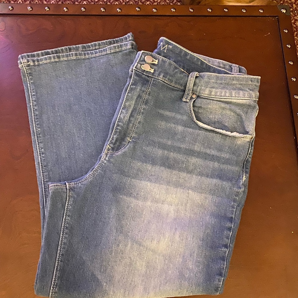 NWOT White House Black Market Straight Leg Ankle Jeans
